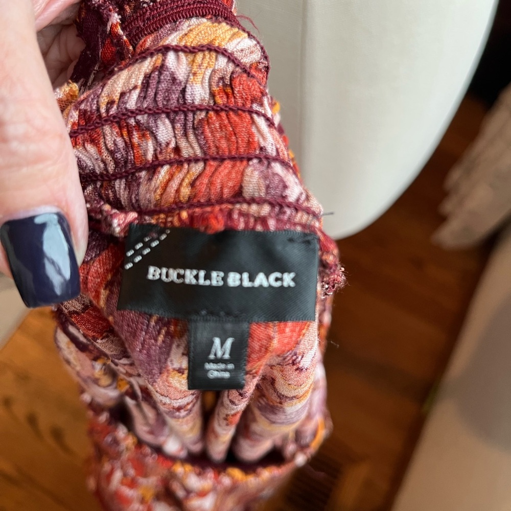 Buckle Black Women's Multicolor Patterned Blouse - Picture 3 of 6